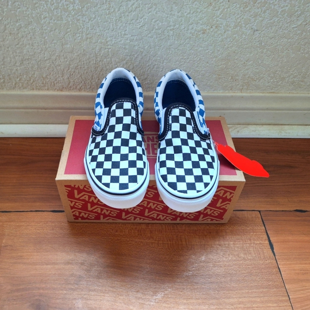 Vans - Picture 4 of 4